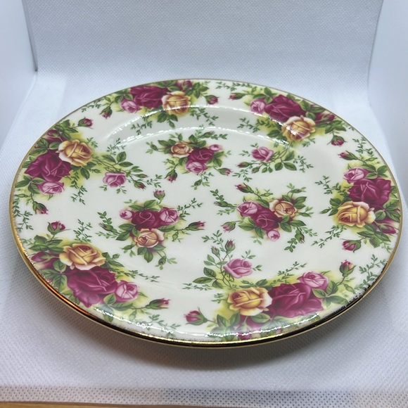 SALAD / DESERT PLATE RARE 1999 ROYAL ALBERT CHINA OLD COUNTRY ROSES CLASIC III - Picture 4 of 9